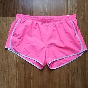 Under Armour running shorts (XL)